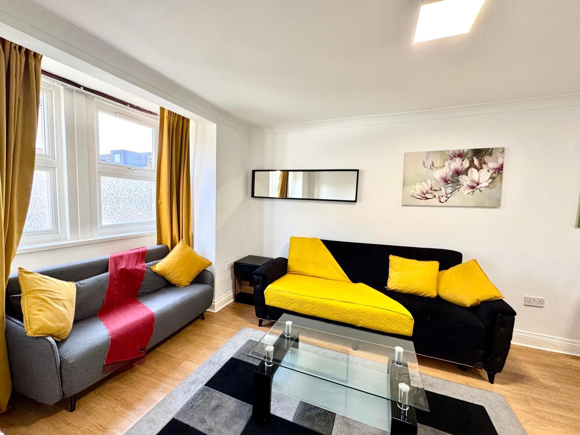3 Bedrooms Spacious House, Separate Reception, 2 Full Bathrooms, Parking, Garden London Exterior foto